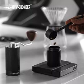 MHW-3BOMBER Race M1 Кофемолка ручная черная с ручкой из ореха, фото , изображение 5