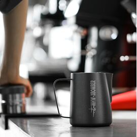 MHW-3BOMBER Milk Pitcher 3.0 Питчер 600 мл черный, фото , изображение 3