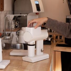 Timemore Sculptor 064S Кофемолка электрическая белая, фото , изображение 6