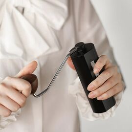 MHW-3BOMBER Adder V3 Кофемолка ручная золото с ручкой из ореха, фото , изображение 3