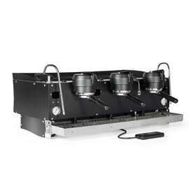 Synesso S300 Рожковая кофемашина 3 группы черная, фото 