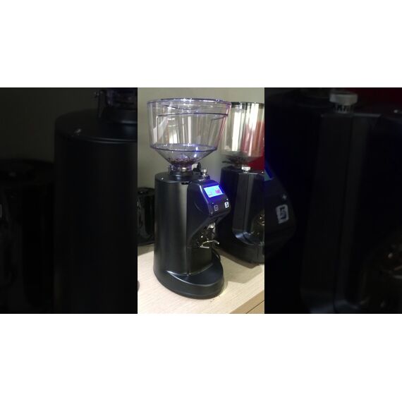 Nuova Simonelli MDXS on DEMAND Кофемолка профессиональная черная, фото , изображение 5