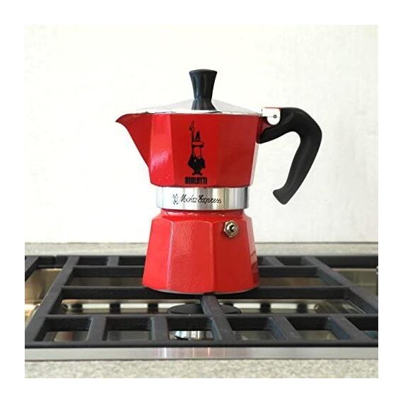 Bialetti 4942 Moka Express на 3 чашки красная Гейзерная кофеварка, фото , изображение 4 Bialetti 4942 Moka Express на 3 чашки красная Гейзерная кофеварка, фото , изображение 4