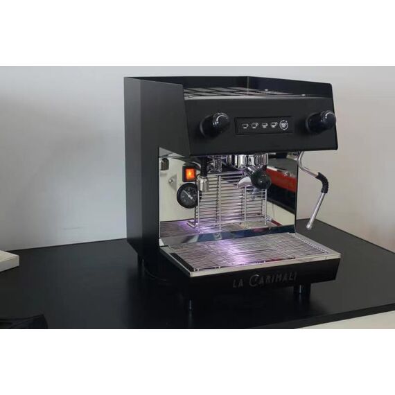Carimali Nimble 1gr Рожковая кофемашина автомат 1 высокая группа черная с задней глухой панелью, фото , изображение 5 Carimali Nimble 1gr Рожковая кофемашина автомат 1 высокая группа черная с задней глухой панелью, фото , изображение 5
