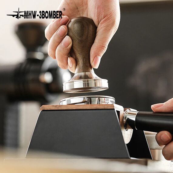 MHW-3BOMBER Vase Темпер D58.35 плоский орех резьба, фото , изображение 3