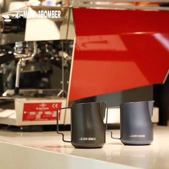 MHW-3BOMBER Milk Pitcher Turbo Питчер 350 мл черный, фото , изображение 3