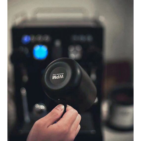 WPM 30 Competition Питчер с острым носиком 500 мл черный, фото , изображение 3