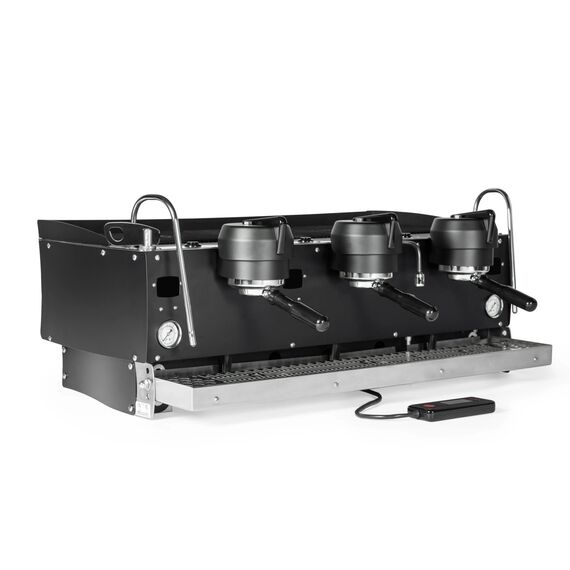 Synesso S300 Рожковая кофемашина 3 группы черная, фото 