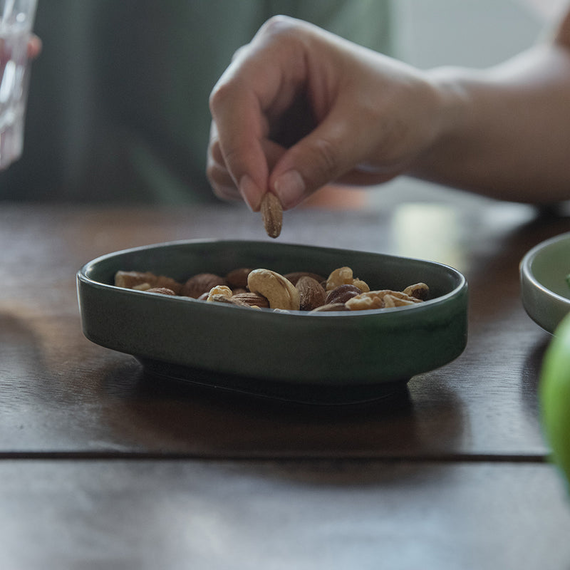 Loveramics Tapas Тарелка 14.5 см овальная матовый темно-зеленый, фото , изображение 2