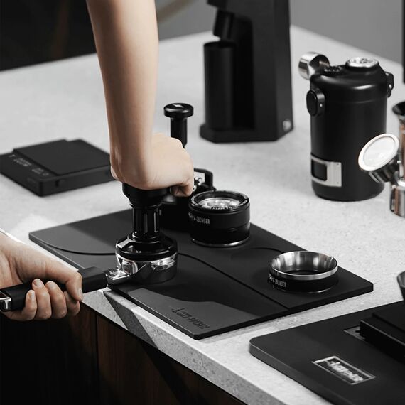 MHW-3BOMBER Yu Коврик для темпинга 36*22.5 см силикон черный, фото , изображение 3